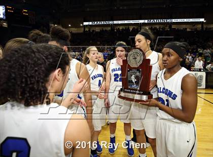 Thumbnail 2 in ThunderRidge vs. Highlands Ranch (CHSAA 5A Final) photogallery.