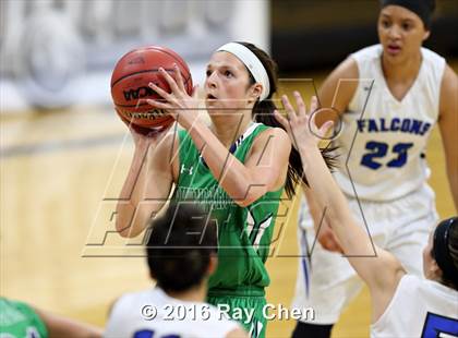 Thumbnail 2 in ThunderRidge vs. Highlands Ranch (CHSAA 5A Final) photogallery.