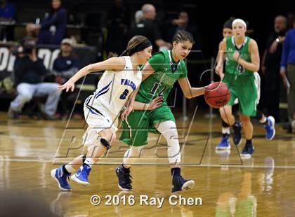 Thumbnail 3 in ThunderRidge vs. Highlands Ranch (CHSAA 5A Final) photogallery.