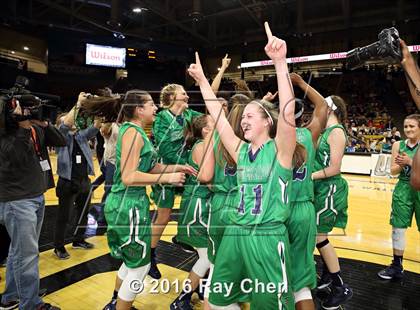 Thumbnail 1 in ThunderRidge vs. Highlands Ranch (CHSAA 5A Final) photogallery.