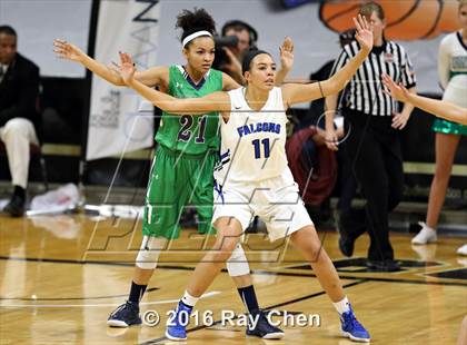 Thumbnail 3 in ThunderRidge vs. Highlands Ranch (CHSAA 5A Final) photogallery.