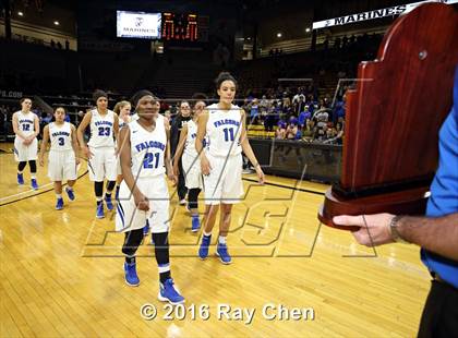 Thumbnail 3 in ThunderRidge vs. Highlands Ranch (CHSAA 5A Final) photogallery.