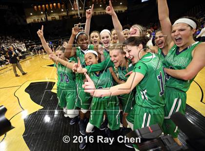 Thumbnail 2 in ThunderRidge vs. Highlands Ranch (CHSAA 5A Final) photogallery.