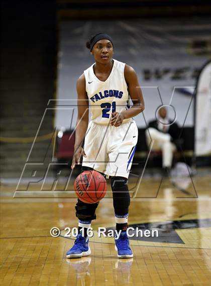 Thumbnail 1 in ThunderRidge vs. Highlands Ranch (CHSAA 5A Final) photogallery.