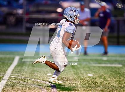 Thumbnail 1 in Wayne Valley vs. Notre Dame photogallery.