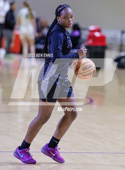 Thumbnail 3 in Houston vs. Wilson (She Got Game Classic) photogallery.