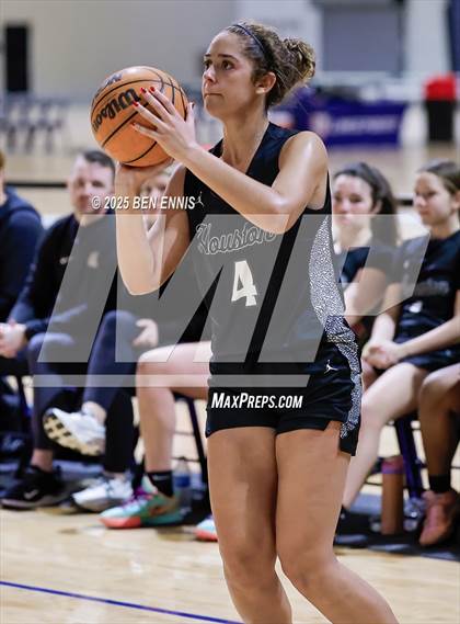 Thumbnail 2 in Houston vs. Wilson (She Got Game Classic) photogallery.