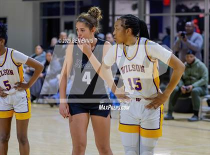 Thumbnail 3 in Houston vs. Wilson (She Got Game Classic) photogallery.
