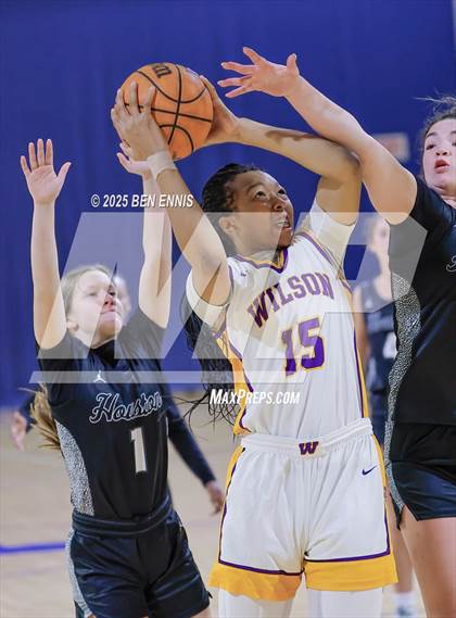 Thumbnail 2 in Houston vs. Wilson (She Got Game Classic) photogallery.