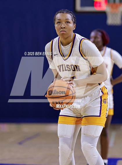 Thumbnail 3 in Houston vs. Wilson (She Got Game Classic) photogallery.
