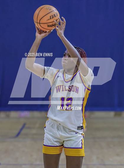 Thumbnail 2 in Houston vs. Wilson (She Got Game Classic) photogallery.