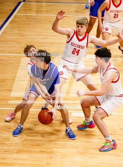 Thumbnail 2 in FR: Conner vs Beechwood photogallery.