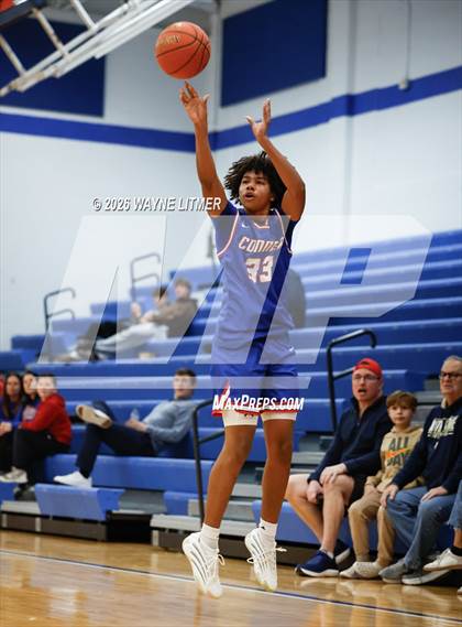 Thumbnail 3 in FR: Conner vs Beechwood photogallery.