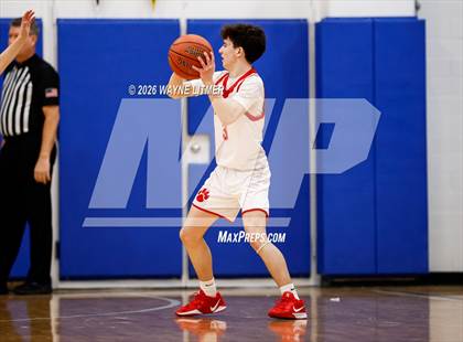 Thumbnail 3 in FR: Conner vs Beechwood photogallery.