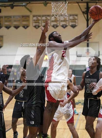 Thumbnail 2 in Brentwood vs Bellport (NYSPHSAA Section XI Class AA Semifinal)  photogallery.