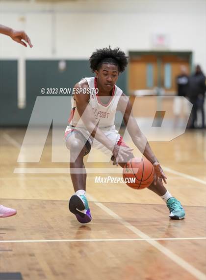 Thumbnail 2 in Brentwood vs Bellport (NYSPHSAA Section XI Class AA Semifinal)  photogallery.