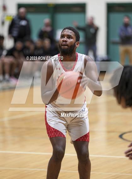 Thumbnail 3 in Brentwood vs Bellport (NYSPHSAA Section XI Class AA Semifinal)  photogallery.