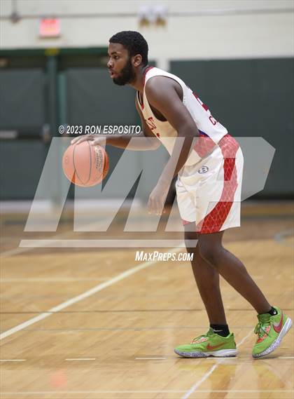 Thumbnail 2 in Brentwood vs Bellport (NYSPHSAA Section XI Class AA Semifinal)  photogallery.