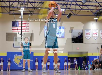 Thumbnail 1 in Siegel @ Brentwood photogallery.