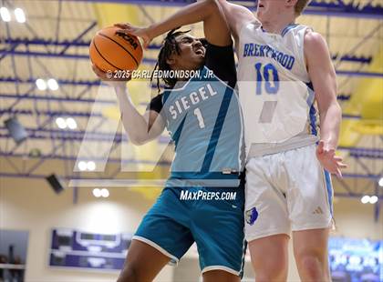 Thumbnail 2 in Siegel @ Brentwood photogallery.