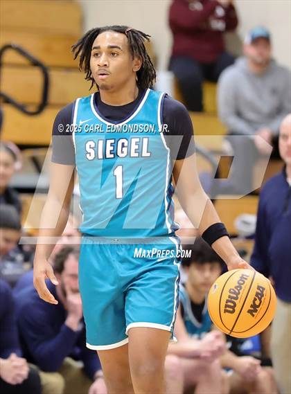 Thumbnail 2 in Siegel @ Brentwood photogallery.