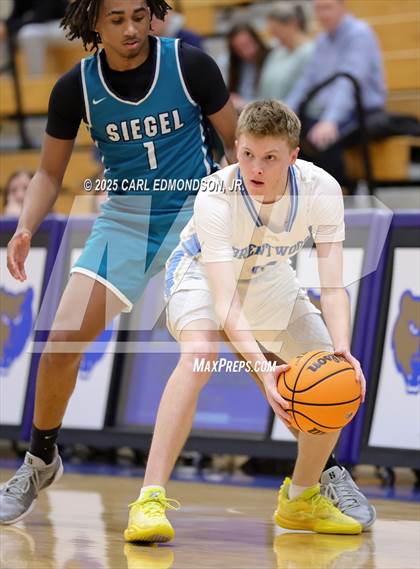 Thumbnail 3 in Siegel @ Brentwood photogallery.