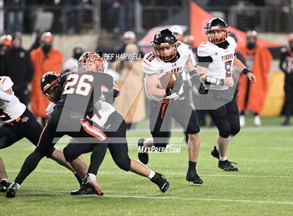 Thumbnail 3 in Liberty Center vs. Wheelersburg (OHSAA Division 5 Final) photogallery.