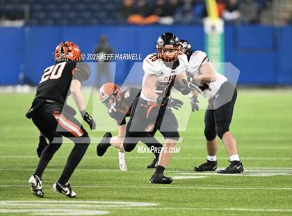 Thumbnail 3 in Liberty Center vs. Wheelersburg (OHSAA Division 5 Final) photogallery.