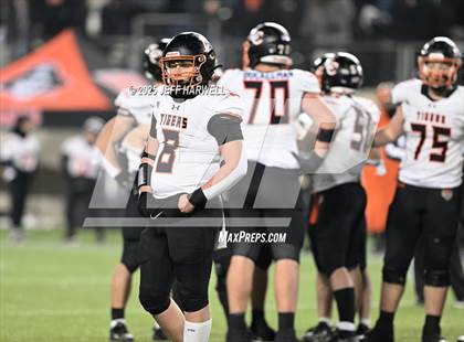 Thumbnail 3 in Liberty Center vs. Wheelersburg (OHSAA Division 5 Final) photogallery.