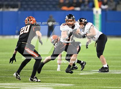 Thumbnail 2 in Liberty Center vs. Wheelersburg (OHSAA Division 5 Final) photogallery.