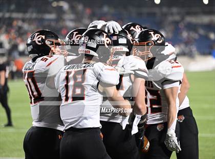 Thumbnail 2 in Liberty Center vs. Wheelersburg (OHSAA Division 5 Final) photogallery.
