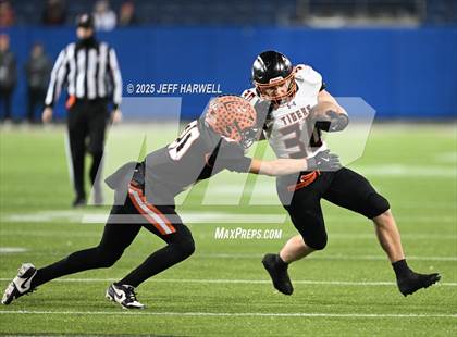 Thumbnail 2 in Liberty Center vs. Wheelersburg (OHSAA Division 5 Final) photogallery.