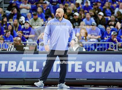 Thumbnail 3 in Decatur vs. La Vega (UIL 4A Basketball Division I Final) photogallery.