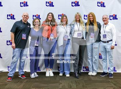 Thumbnail 2 in Decatur vs. La Vega (UIL 4A Basketball Division I Final) photogallery.