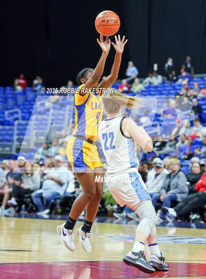 Thumbnail 1 in Decatur vs. La Vega (UIL 4A Basketball Division I Final) photogallery.