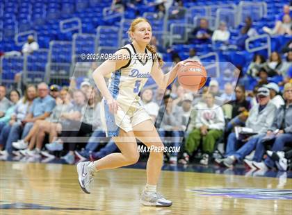 Thumbnail 1 in Decatur vs. La Vega (UIL 4A Basketball Division I Final) photogallery.