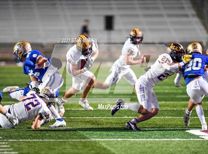 Thumbnail 1 in Alamo Heights vs. Liberty Hill (UIL 5A D2 Quarterfinal Playoff) photogallery.
