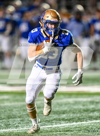 Thumbnail 3 in Alamo Heights vs. Liberty Hill (UIL 5A D2 Quarterfinal Playoff) photogallery.