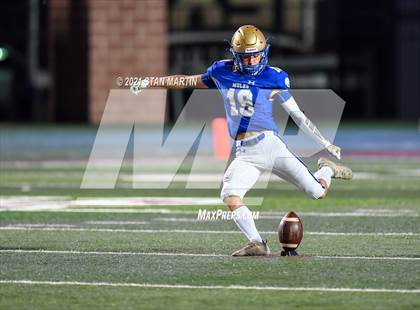 Thumbnail 2 in Alamo Heights vs. Liberty Hill (UIL 5A D2 Quarterfinal Playoff) photogallery.