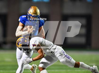Thumbnail 3 in Alamo Heights vs. Liberty Hill (UIL 5A D2 Quarterfinal Playoff) photogallery.