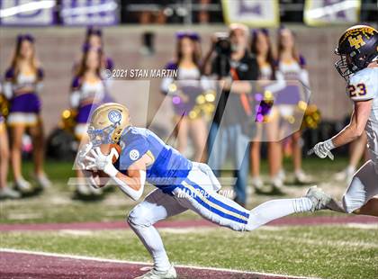 Thumbnail 1 in Alamo Heights vs. Liberty Hill (UIL 5A D2 Quarterfinal Playoff) photogallery.