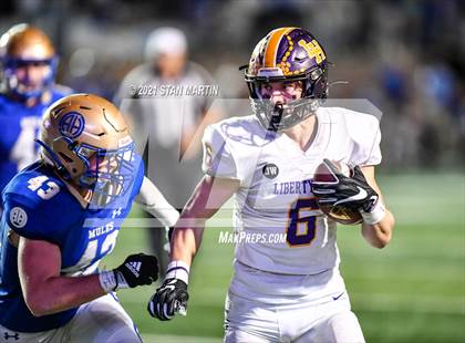 Thumbnail 2 in Alamo Heights vs. Liberty Hill (UIL 5A D2 Quarterfinal Playoff) photogallery.