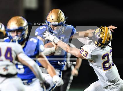 Thumbnail 2 in Alamo Heights vs. Liberty Hill (UIL 5A D2 Quarterfinal Playoff) photogallery.