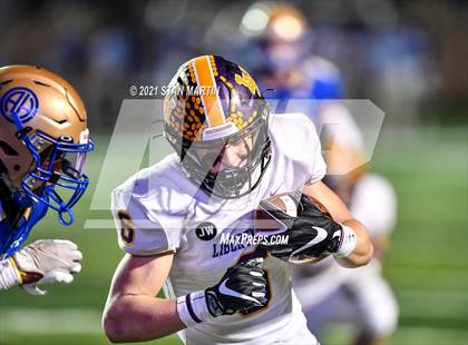 Thumbnail 3 in Alamo Heights vs. Liberty Hill (UIL 5A D2 Quarterfinal Playoff) photogallery.
