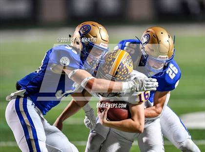 Thumbnail 3 in Alamo Heights vs. Liberty Hill (UIL 5A D2 Quarterfinal Playoff) photogallery.