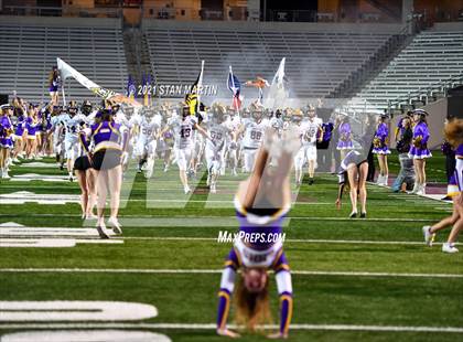 Thumbnail 2 in Alamo Heights vs. Liberty Hill (UIL 5A D2 Quarterfinal Playoff) photogallery.