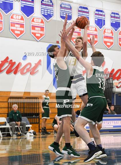 Thumbnail 3 in Poway vs. La Costa Canyon photogallery.