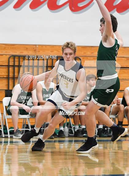 Thumbnail 1 in Poway vs. La Costa Canyon photogallery.