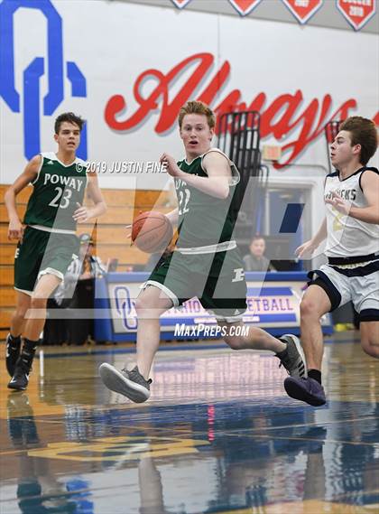 Thumbnail 2 in Poway vs. La Costa Canyon photogallery.