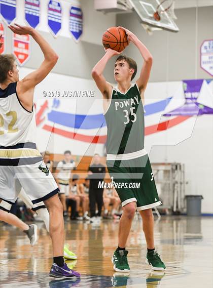 Thumbnail 3 in Poway vs. La Costa Canyon photogallery.